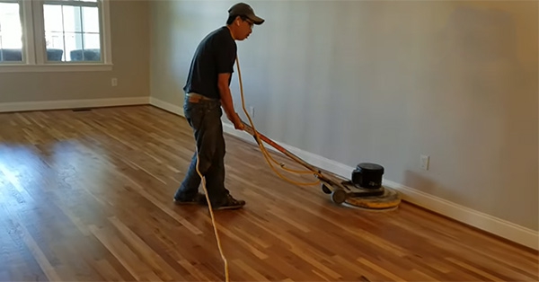 Thi công đánh bóng sàn gỗ cho khách hàng tại thành phố Hồ Chí Minh