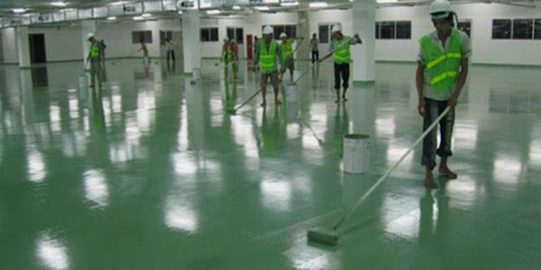 Đội ngũ thi công sơn nền xưởng