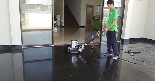 Dịch vụ đánh bóng sàn đá sảnh khách sạn tại Bình Dương